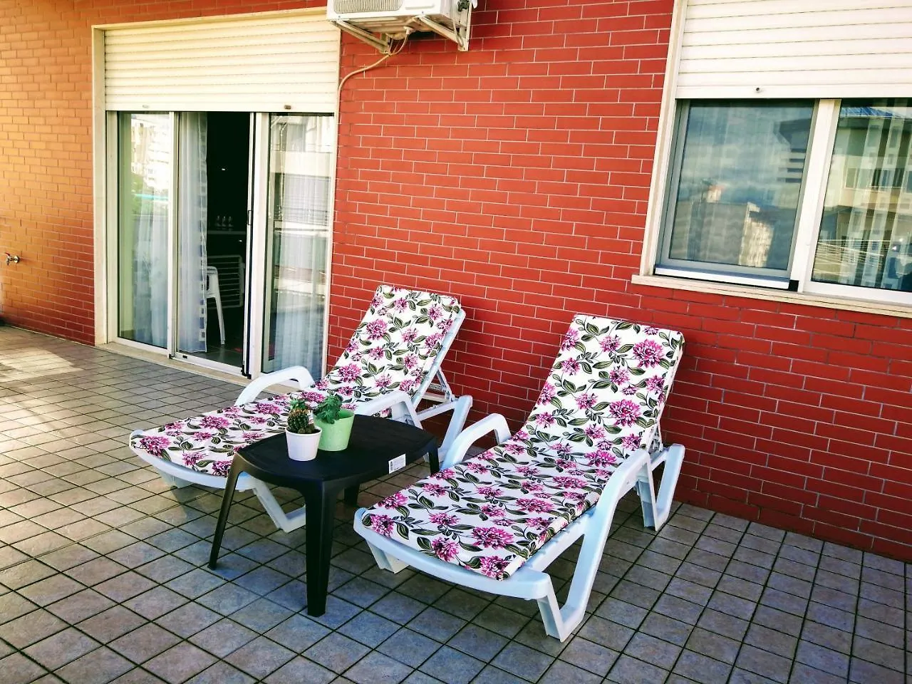 Turtle Apartment Durres