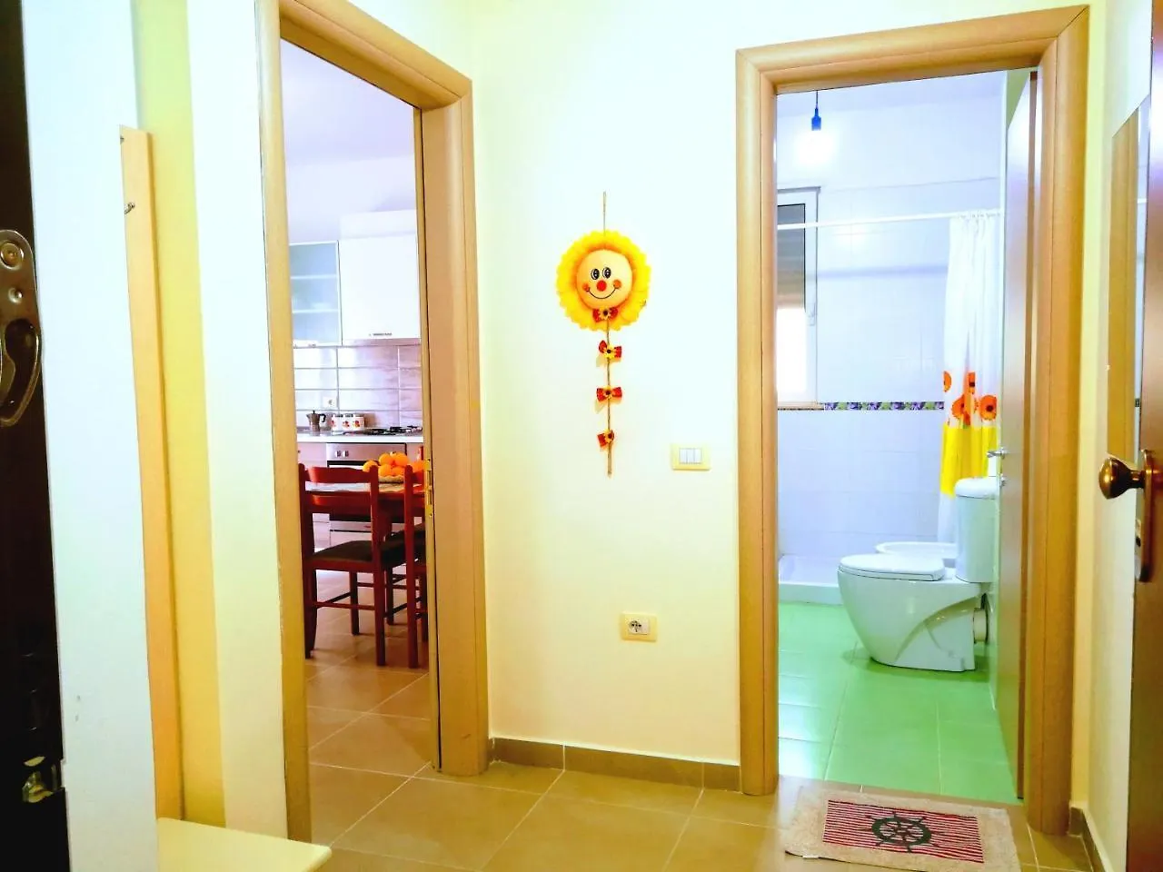 Turtle Apartment Durres 0*,